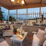 Casa Uccellini With A Romantic Terrace Λούκα