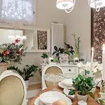 Casa Uccellini With A Romantic Terrace Апартаменты Лукка