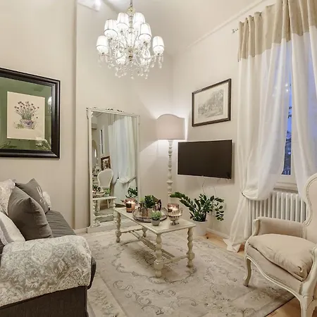 Casa Uccellini With A Romantic Terrace *