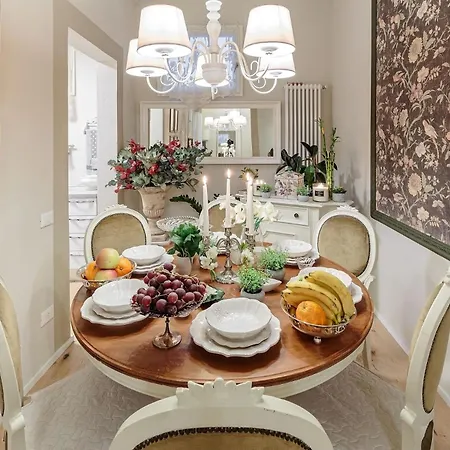 Casa Uccellini With A Romantic Terrace * Lucca