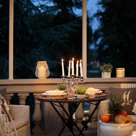 Appartamento Casa Uccellini With A Romantic Terrace
